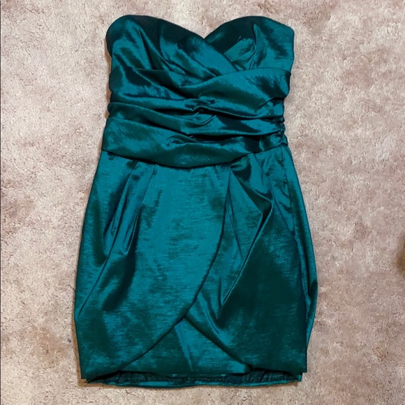 Jessica McClintock Dresses & Skirts - JESSICA MCCLINTOCK Semi-Formal Strapless Dress(12)
